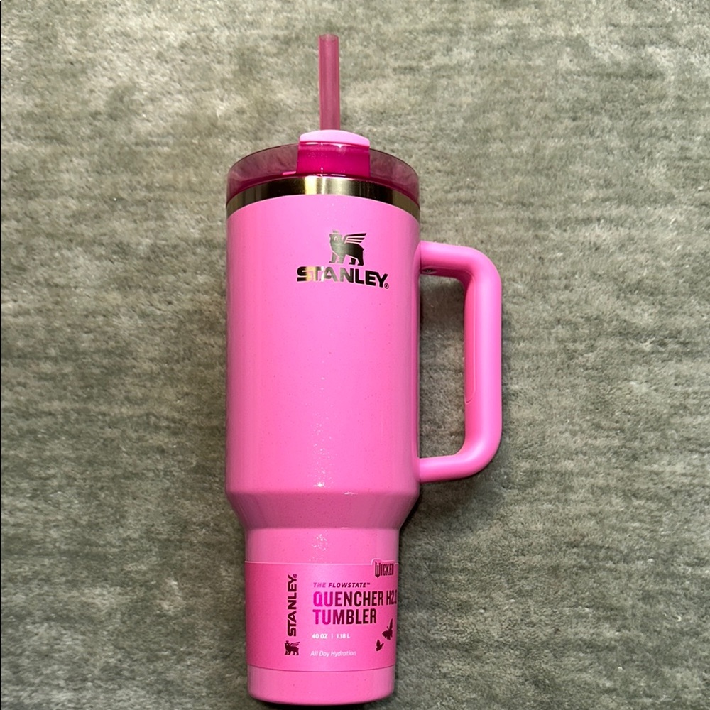 Stanley Wicked Pink Quencher H2.0 Tumbler